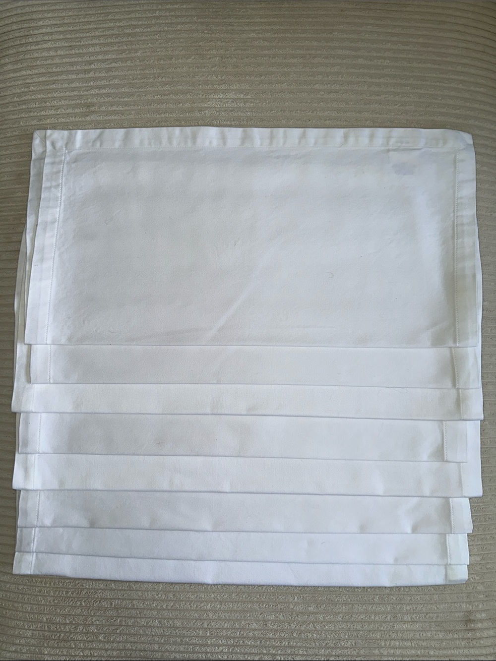 Crate&Barrel Crisp White Cotton Table Napkin Set of 8 (21x21 Inches)